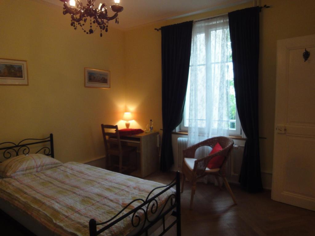 3 Camere Basel Bilik gambar