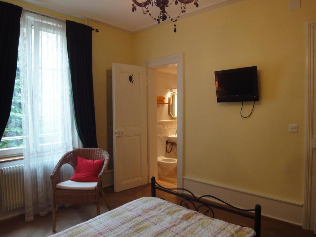 3 Camere Basel Bilik gambar